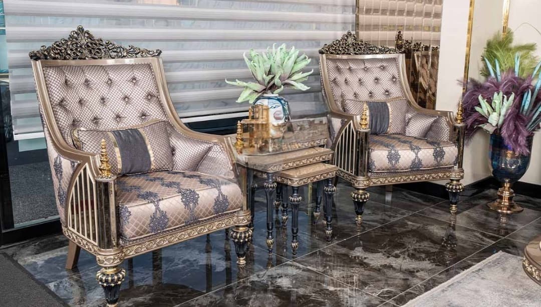 EXECUTIVE COMFORT SOFA